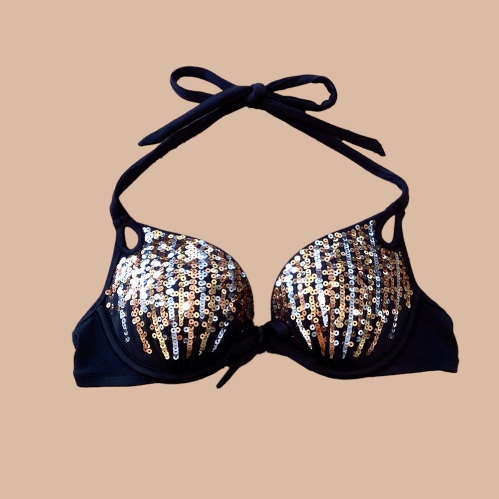 Victoria’s Secret Swim Top, size 32 A